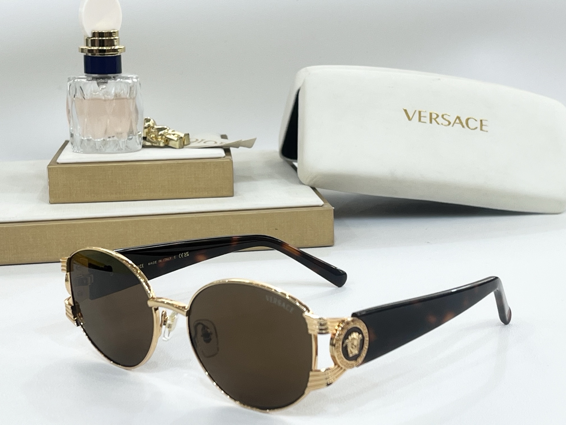  VERSA*
MOD：MODS64
SIZE：57口18-143

