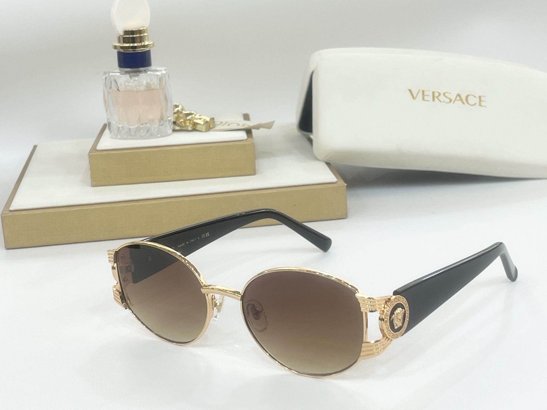  VERSA*
MOD：MODS64
SIZE：57口18-143

