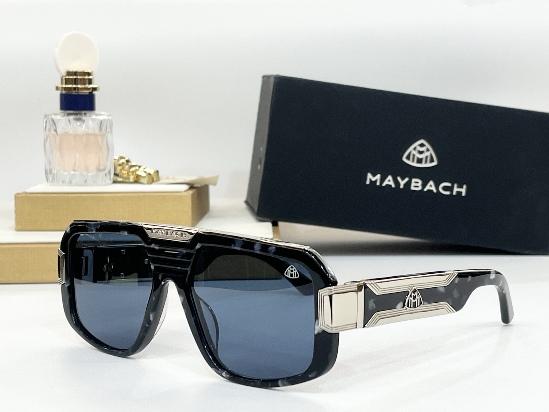  MAYBAC*
MOD：THE IDOL-A8
SIZE：58口18-145
