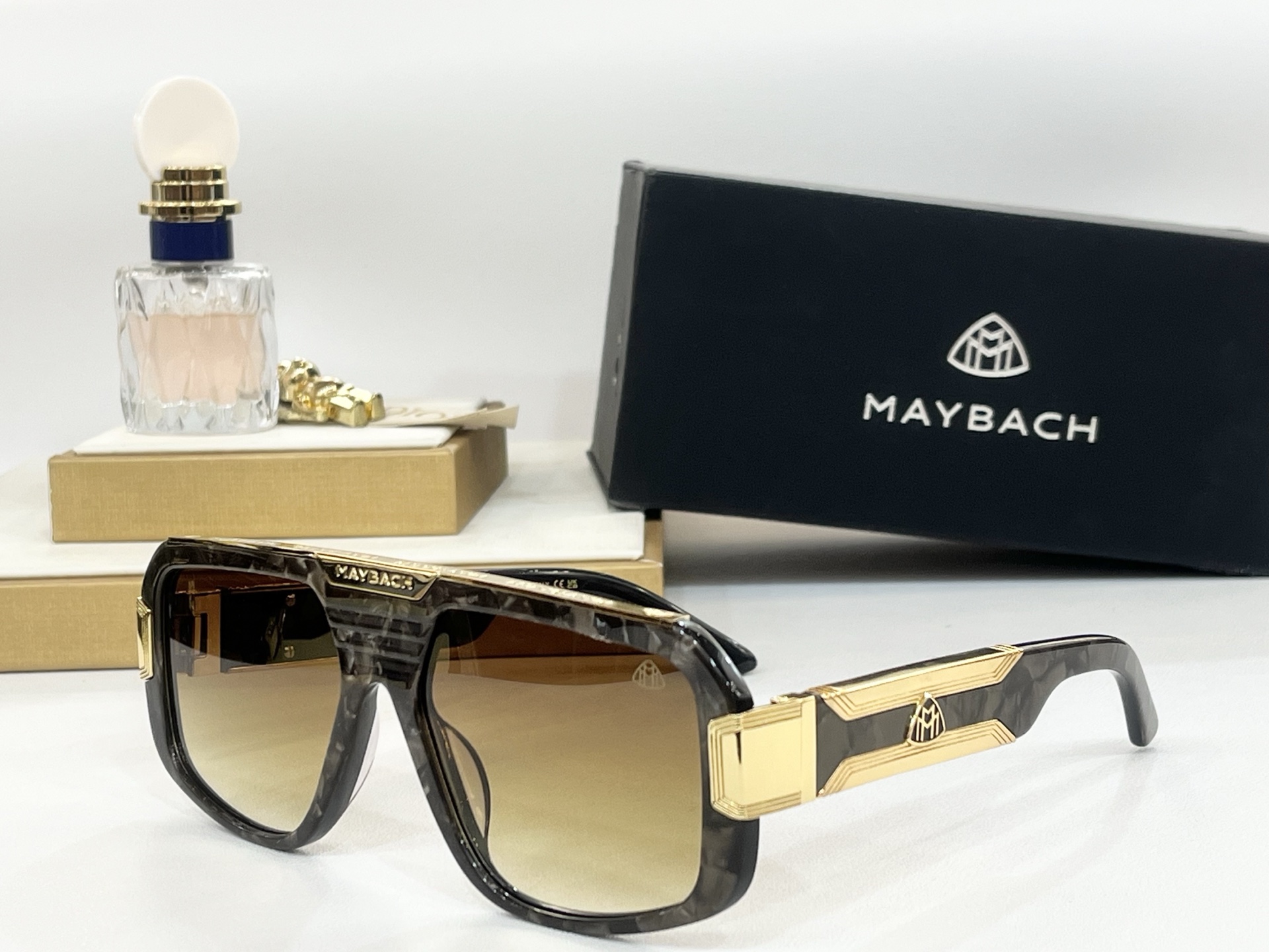  MAYBAC*
MOD：THE IDOL-A8
SIZE：58口18-145
