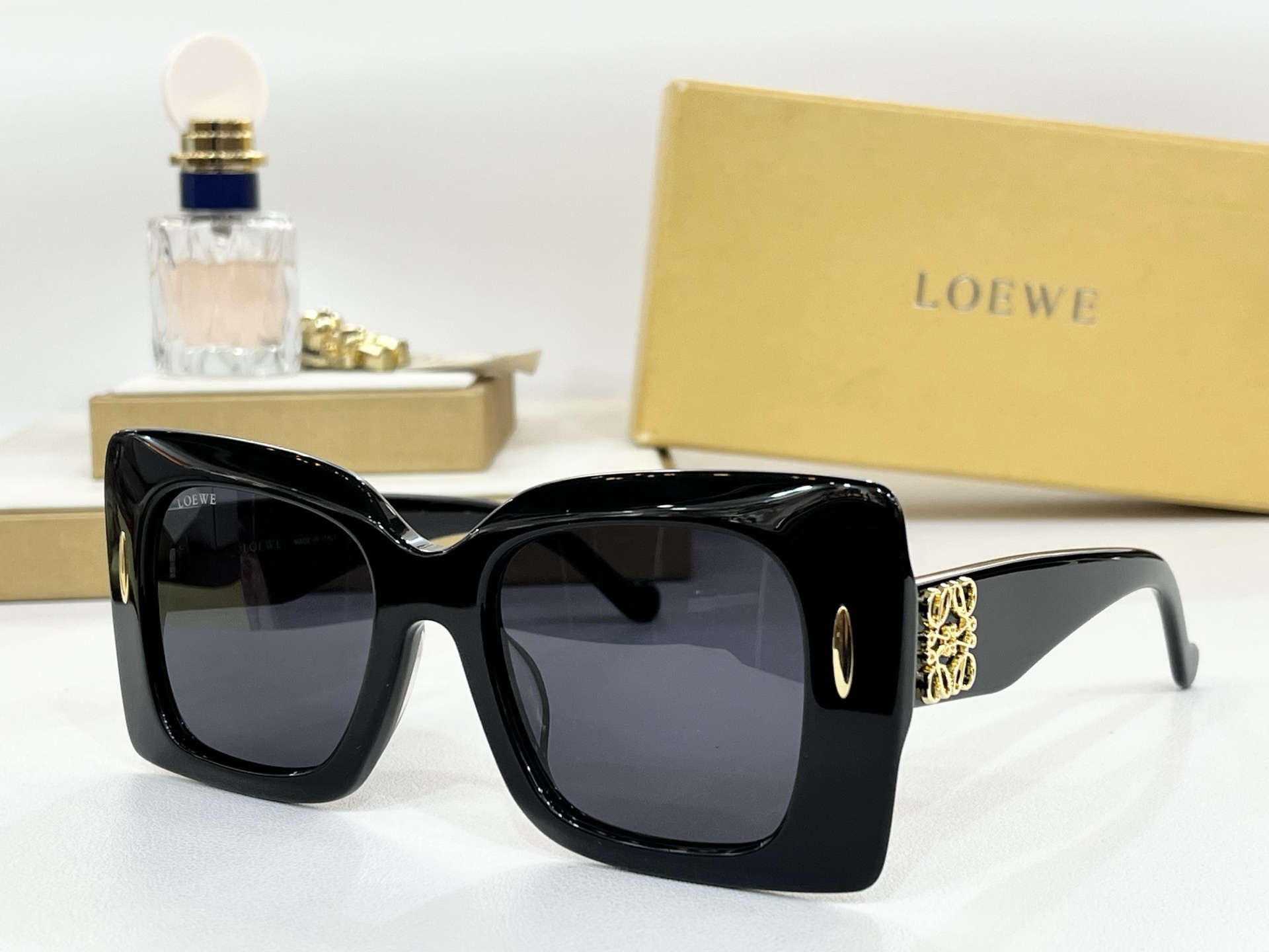 。LOEW*
MODEL：LW5096S
SIZE：53口21-145
