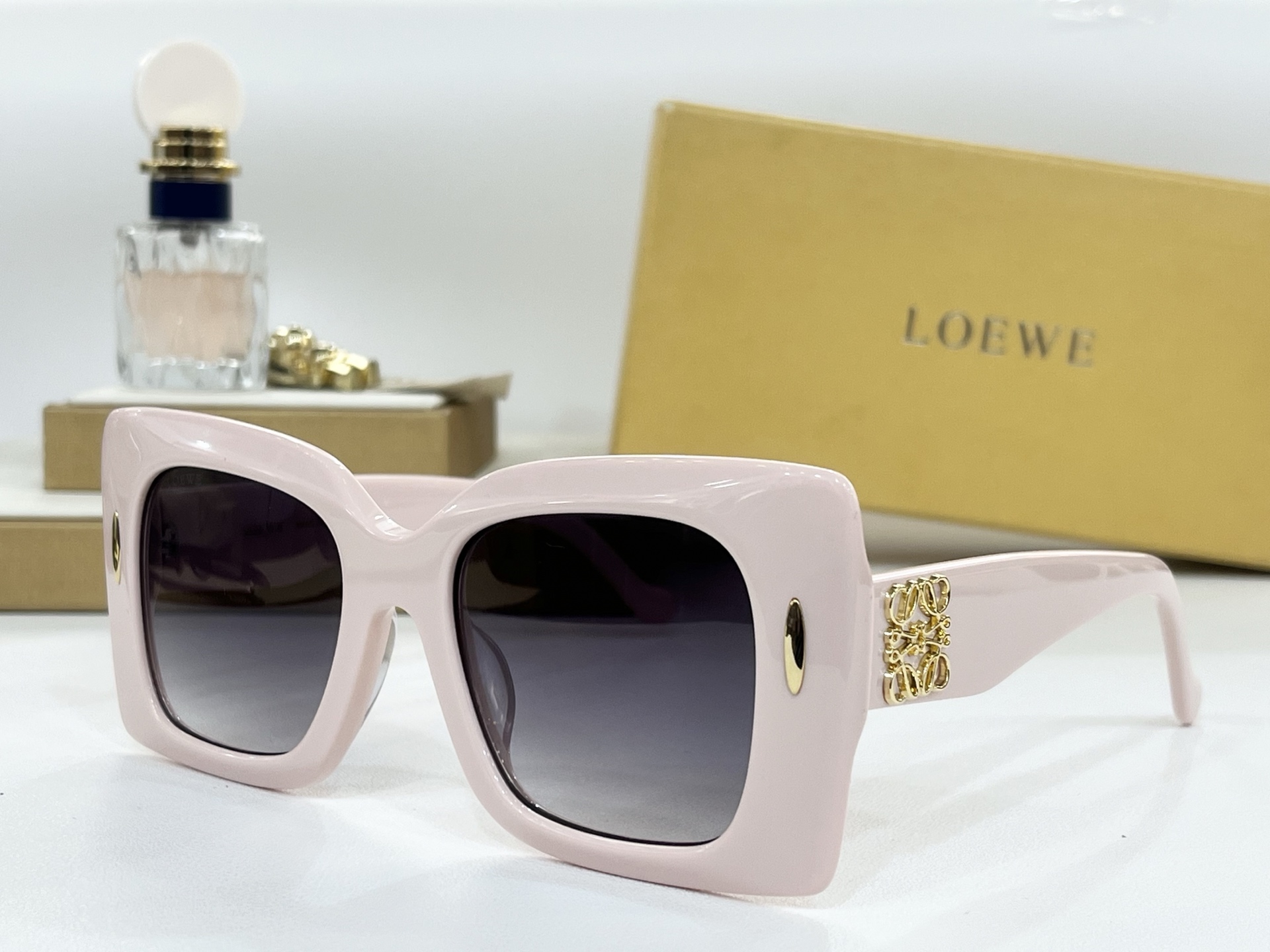 。LOEW*
MODEL：LW5096S
SIZE：53口21-145
