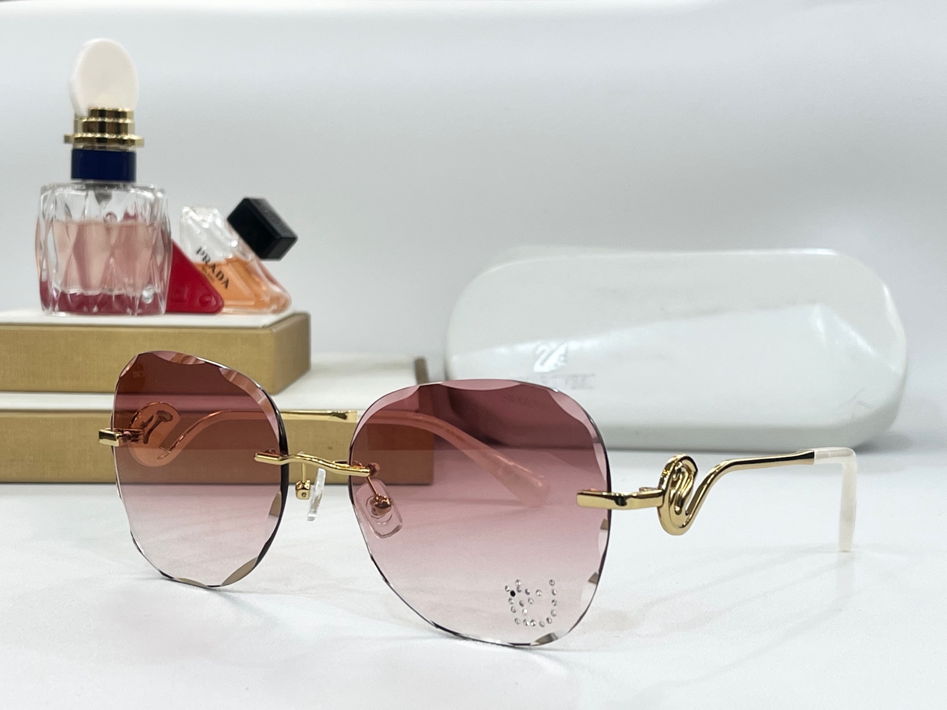  SWAROVSK*
MODEL：SK3090
SIZE：60口17-140

