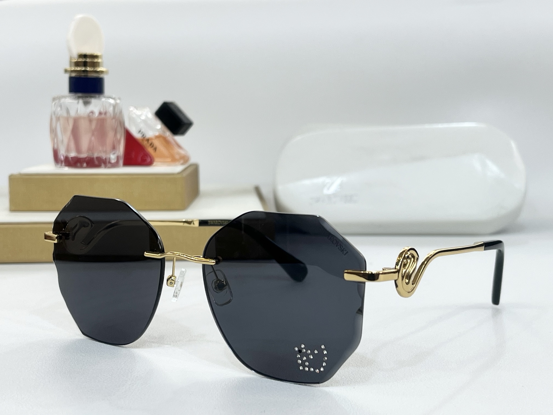  SWAROVSK*
MODEL：SK3089
SIZE：60口17-140
