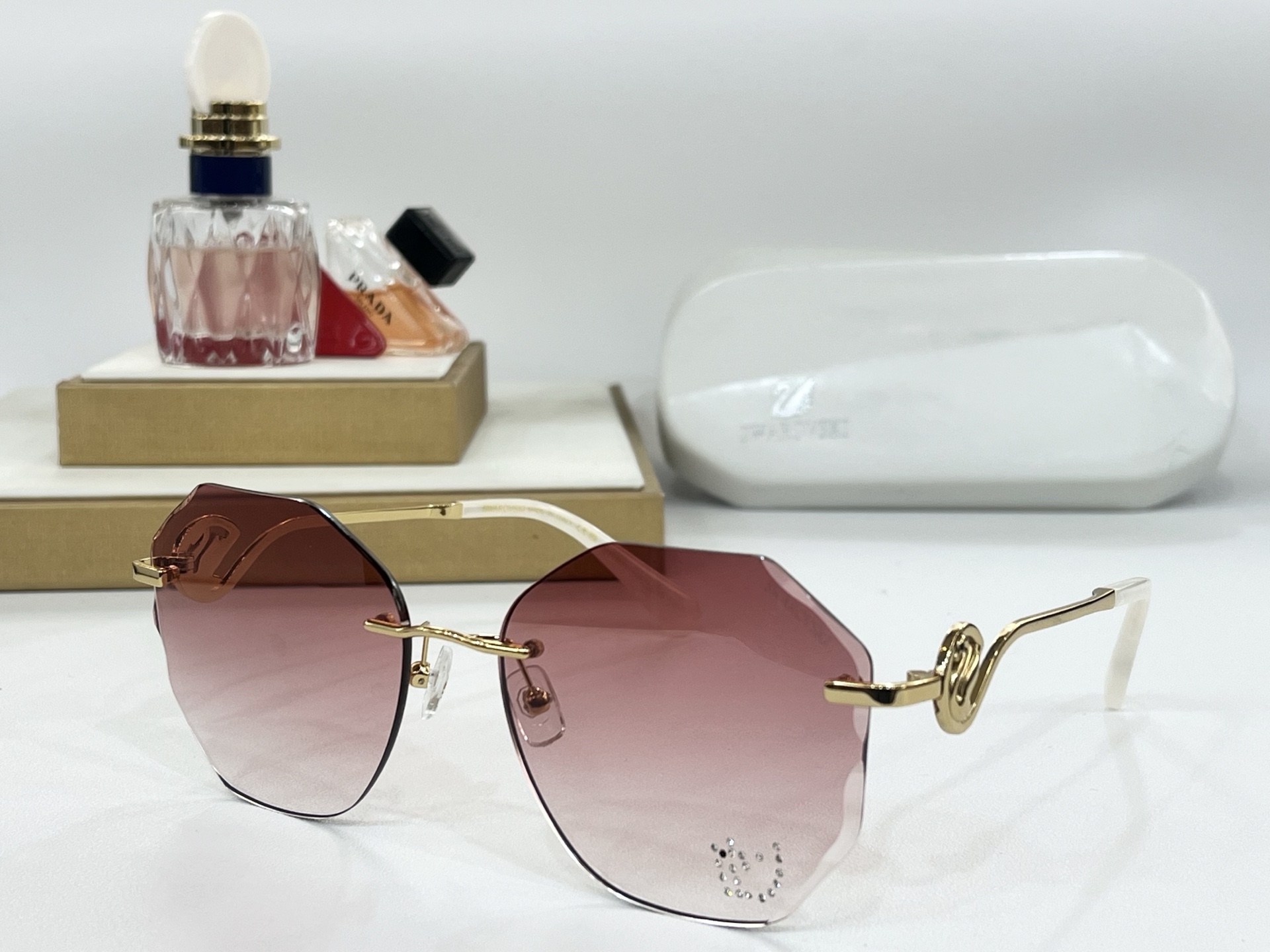  SWAROVSK*
MODEL：SK3089
SIZE：60口17-140
