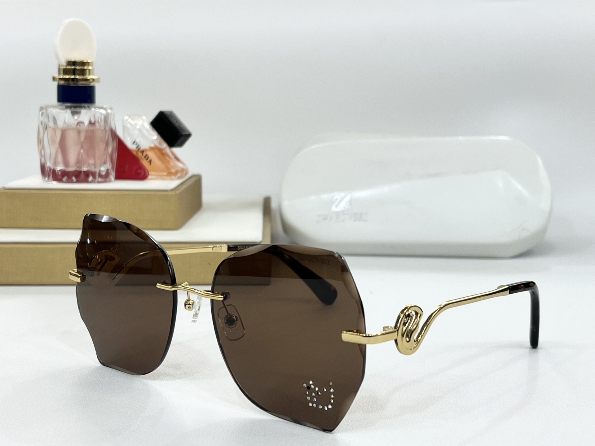  SWAROVSK*
MODEL：SK3088
SIZE：60口17-140

