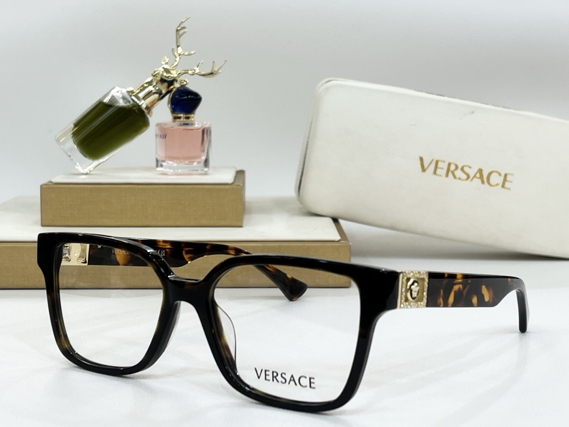  𝙑𝙀𝙍𝙎𝘼𝘾𝙀 
VE3329B 
Size：53口18-145
