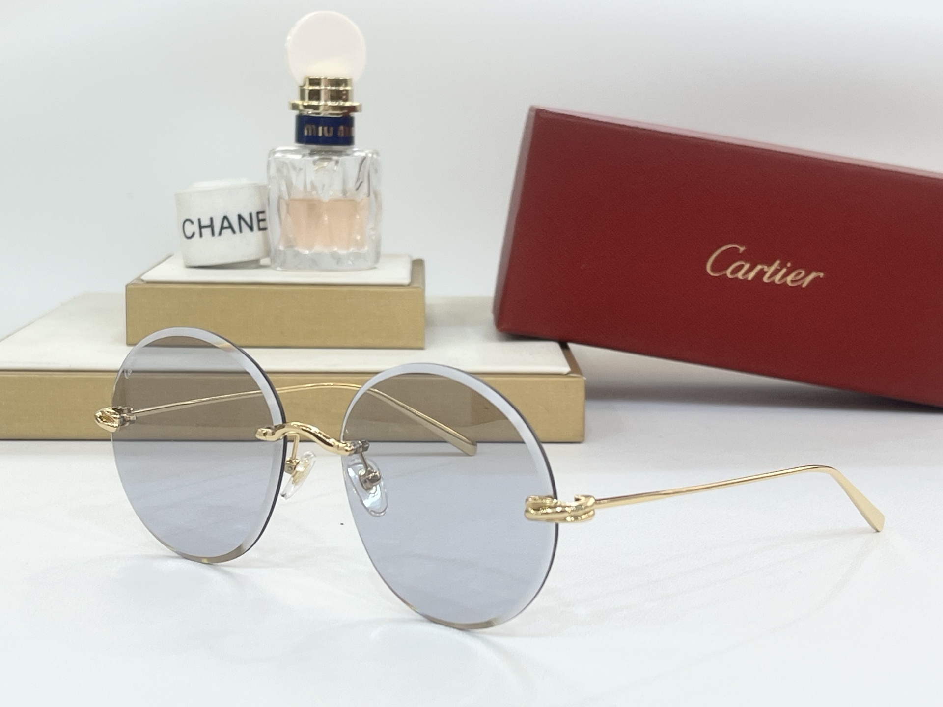  Cartier
MODEL：CT0475S
SIZE59口17-140

