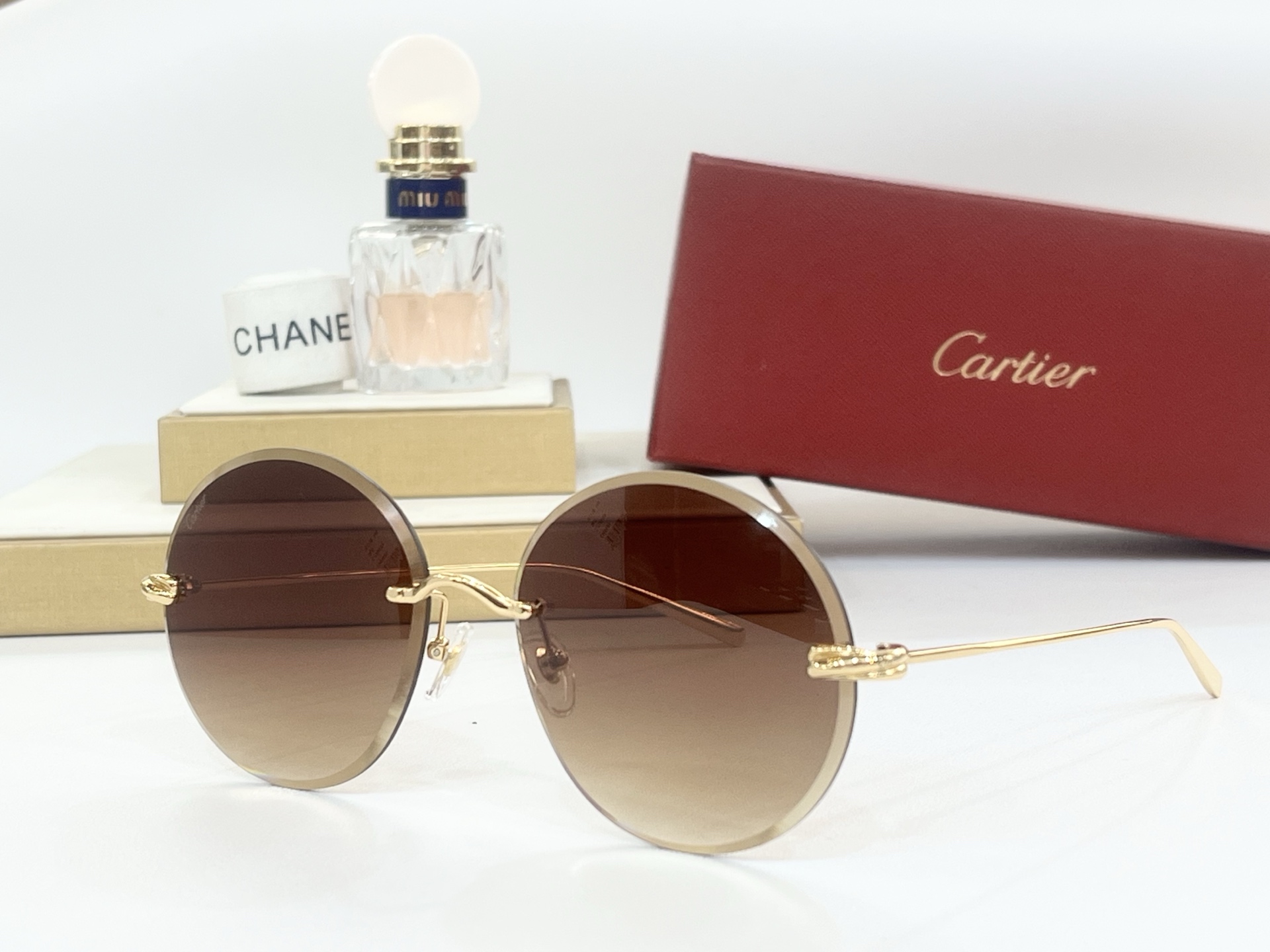  Cartier
MODEL：CT0475S
SIZE59口17-140

