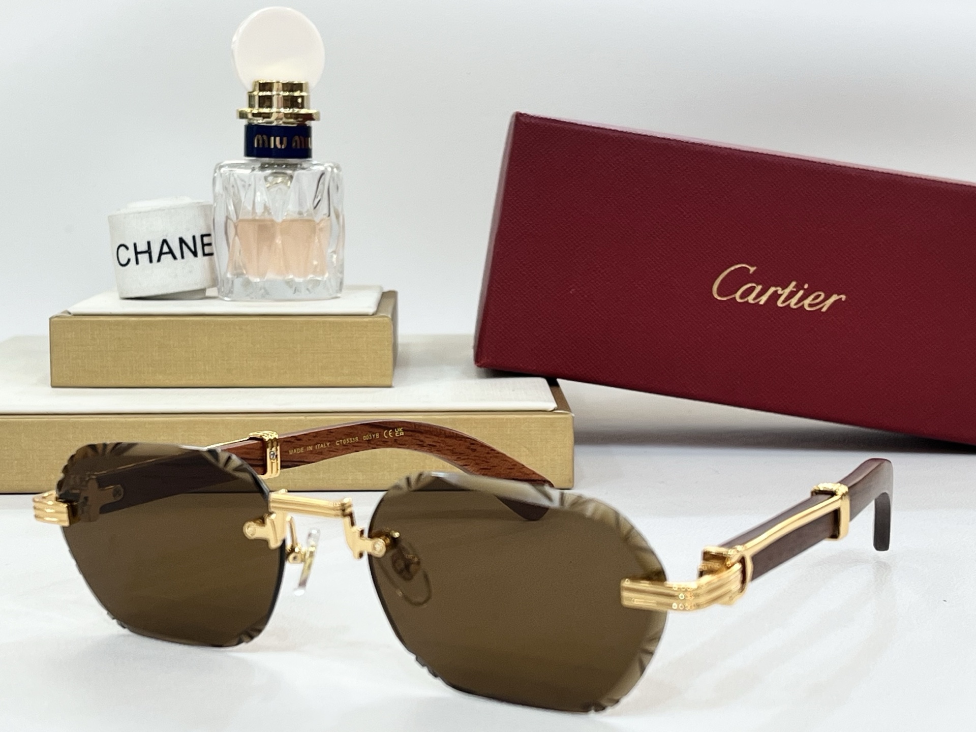  Cartier
MODEL：CT0533S
SIZE58口20-145

