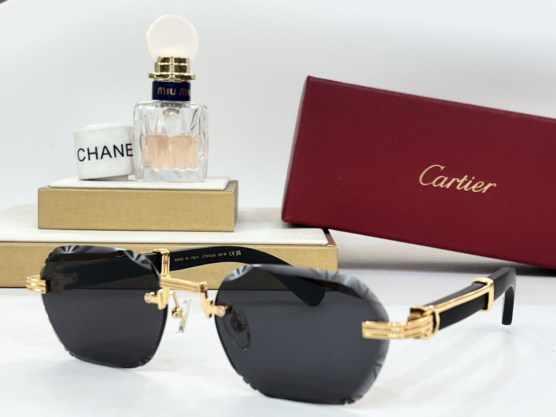  Cartier
MODEL：CT0533S
SIZE58口20-145


