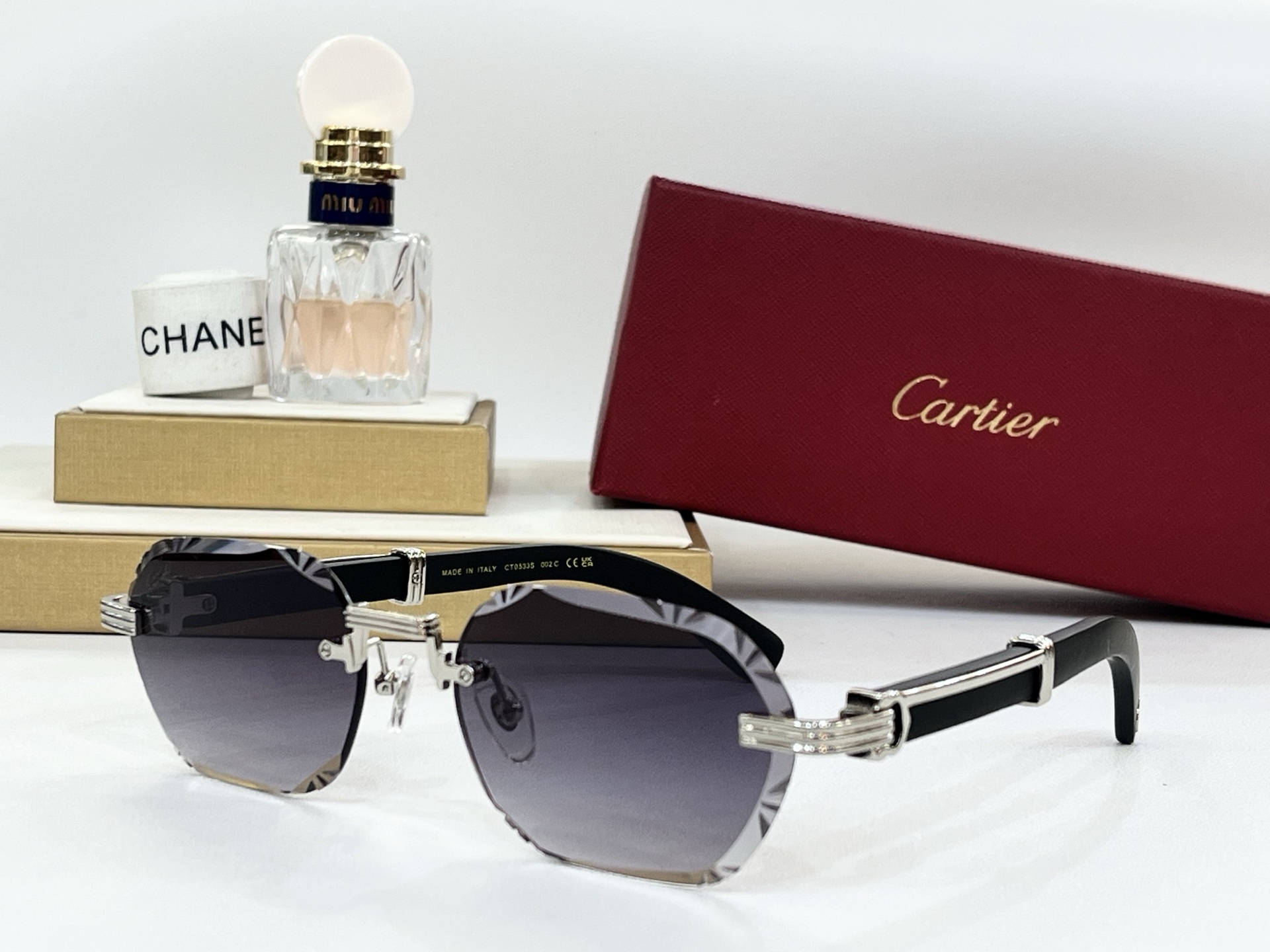  Cartier
MODEL：CT0533S
SIZE58口20-145

