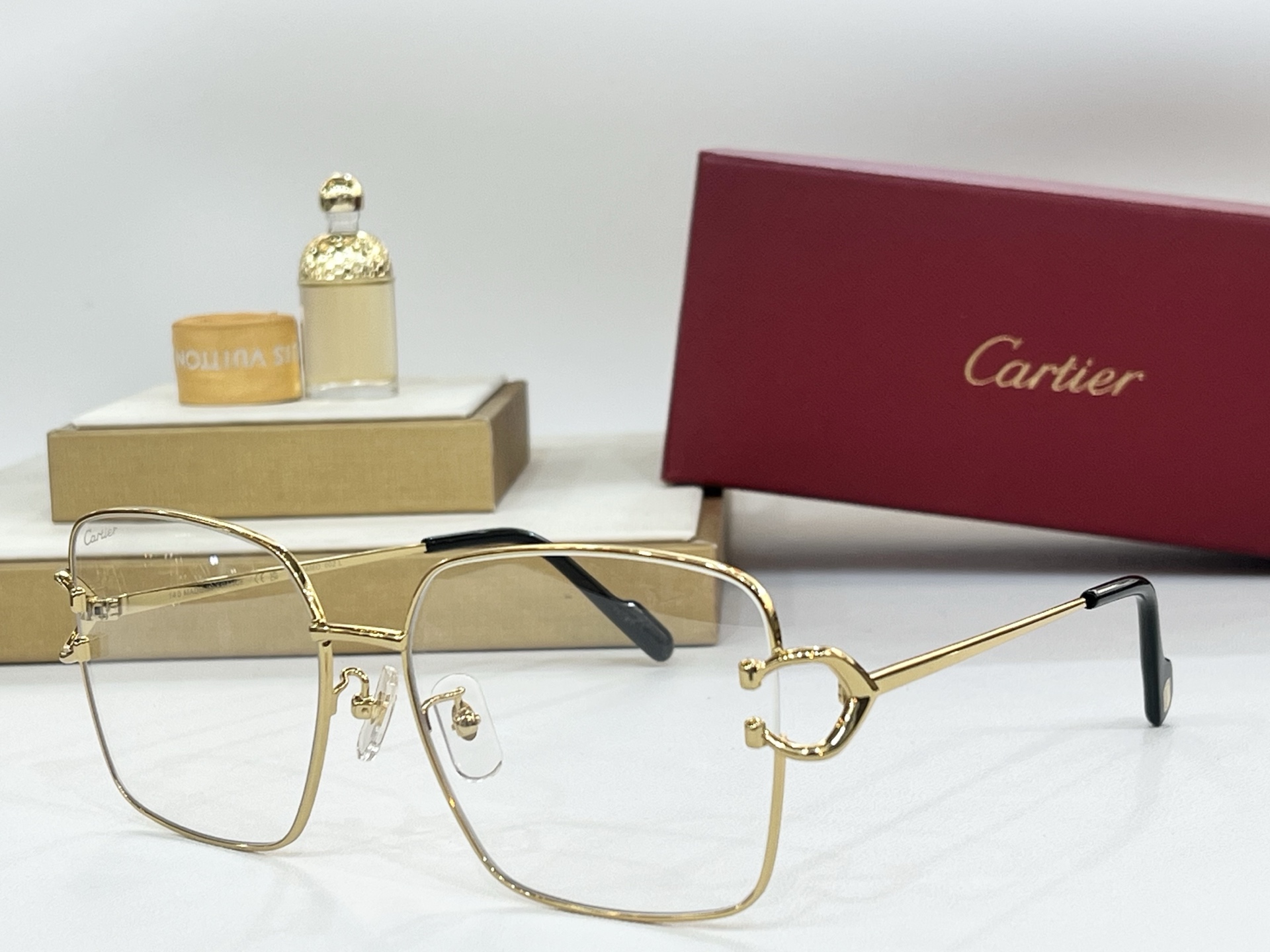  Cartier
MODEL：CT04860
SIZE58-16-140

