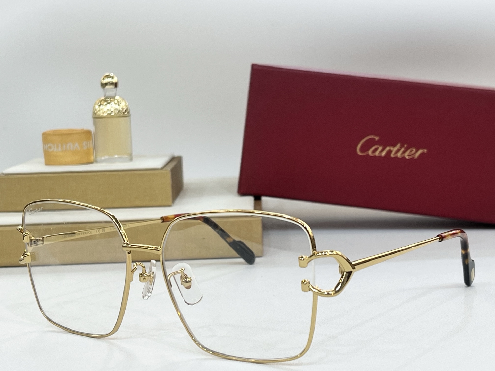  Cartier
MODEL：CT04860
SIZE58-16-140
