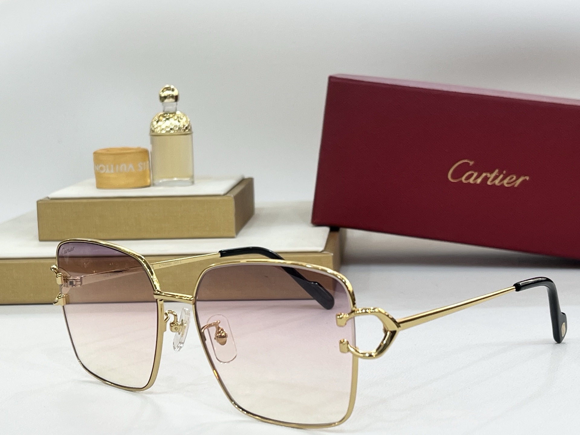  Cartier
MODEL：CT04860
SIZE58-16-140
