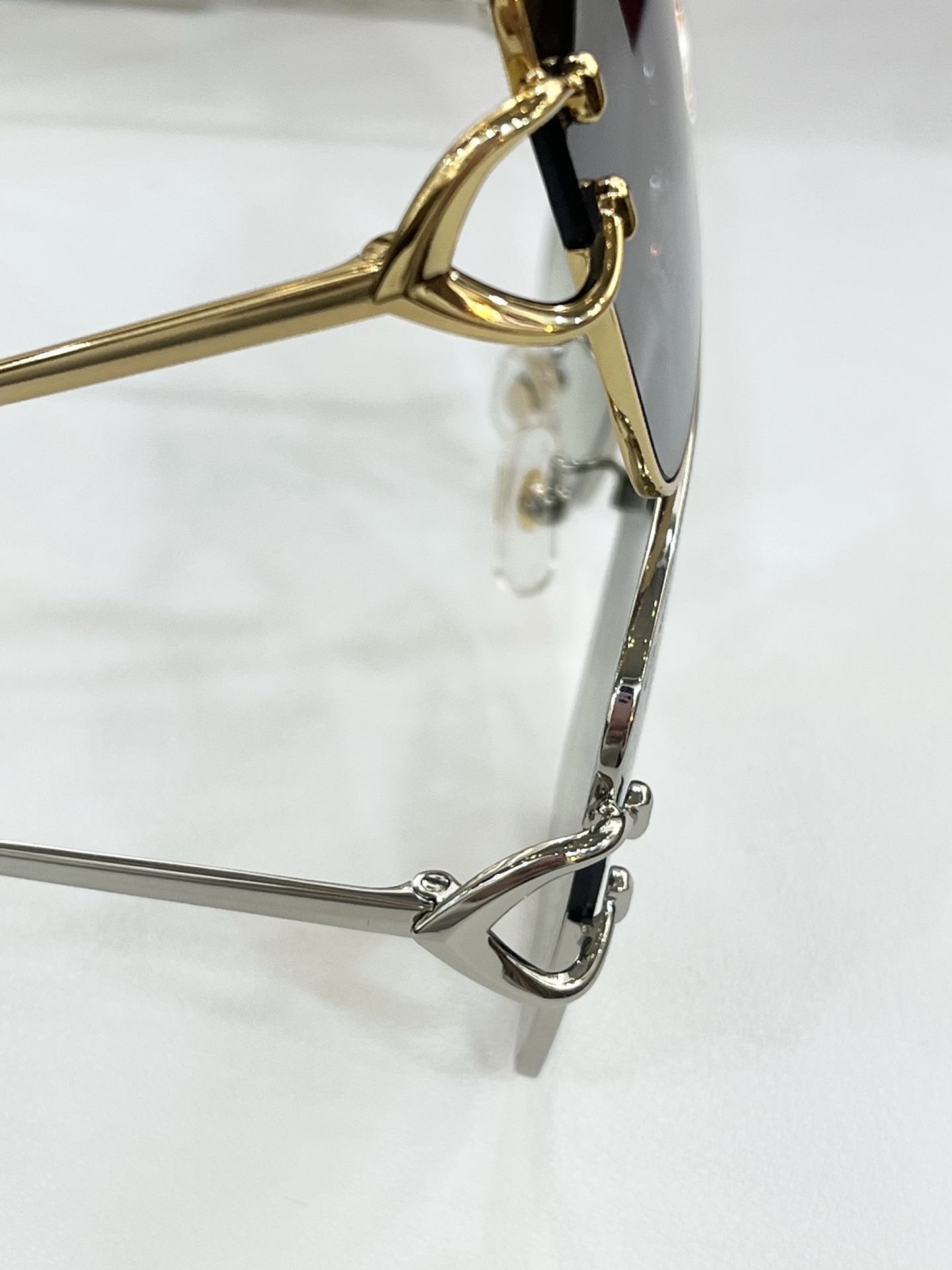  Cartier
MODEL：CT04860
SIZE58-16-140
