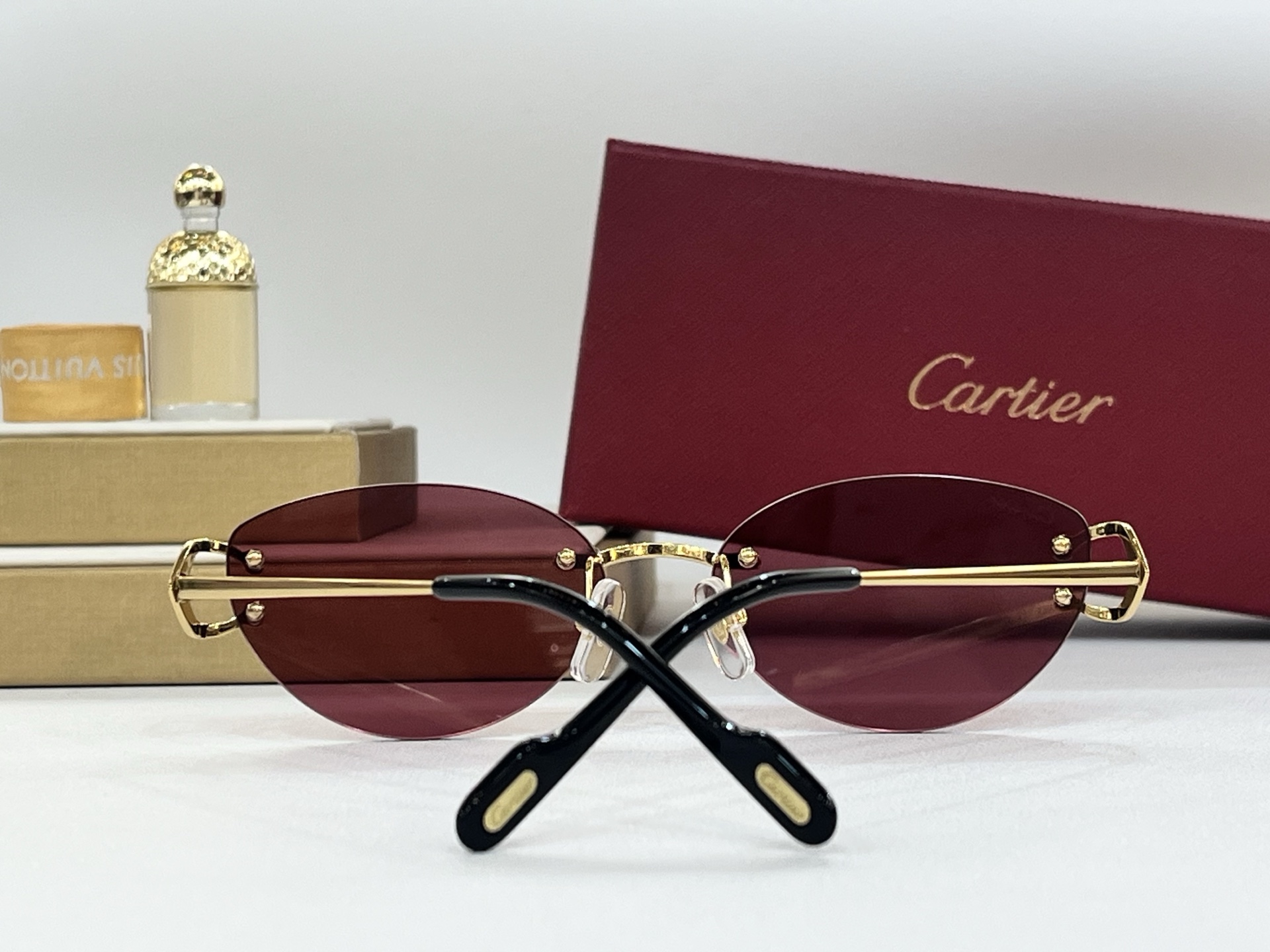  Cartier
MODEL：CT0487O
SIZE57-18-140
