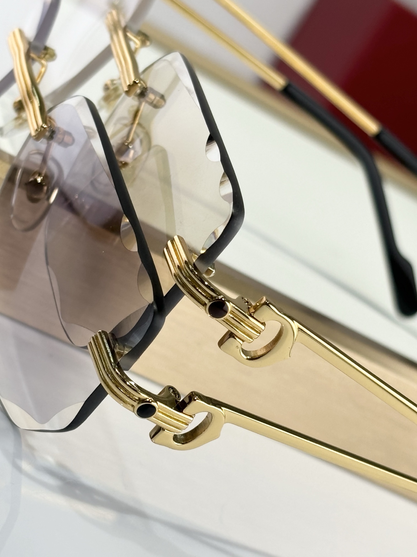 Cartier
MODEL：CT0627S
size：58口17
