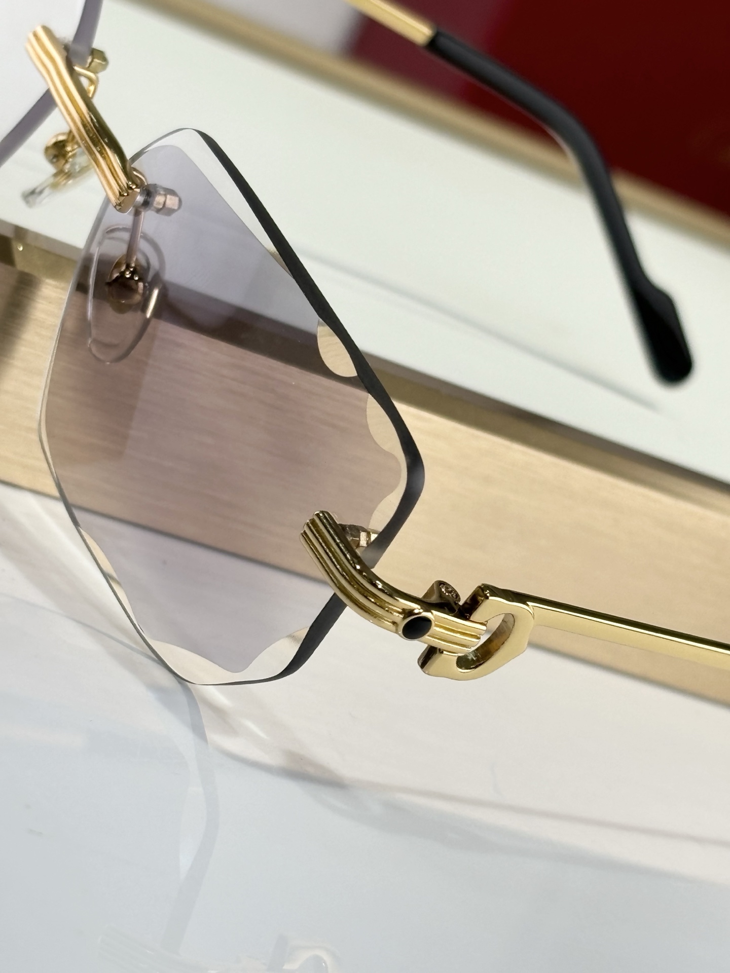 Cartier
MODEL：CT0627S
size：58口17
