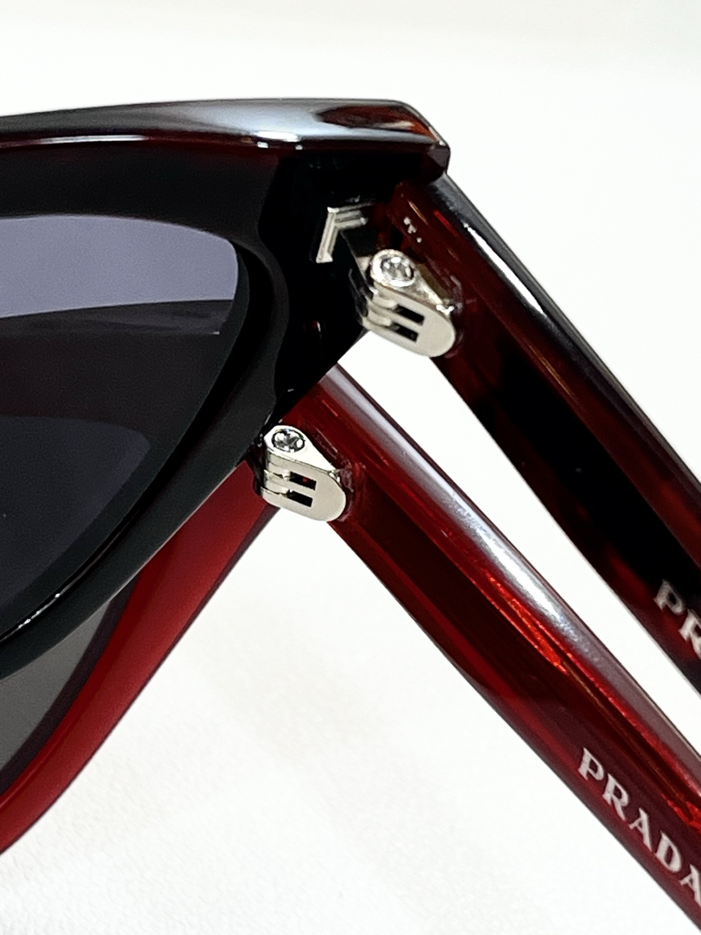  PRADA
MODEL：SPRA14S
Size：55口22-145
