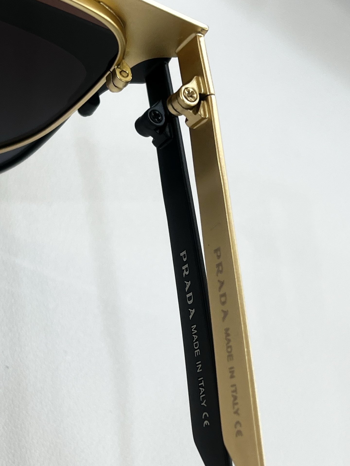  PRADA
MODEL：PR114YS
Size：55口20-147

