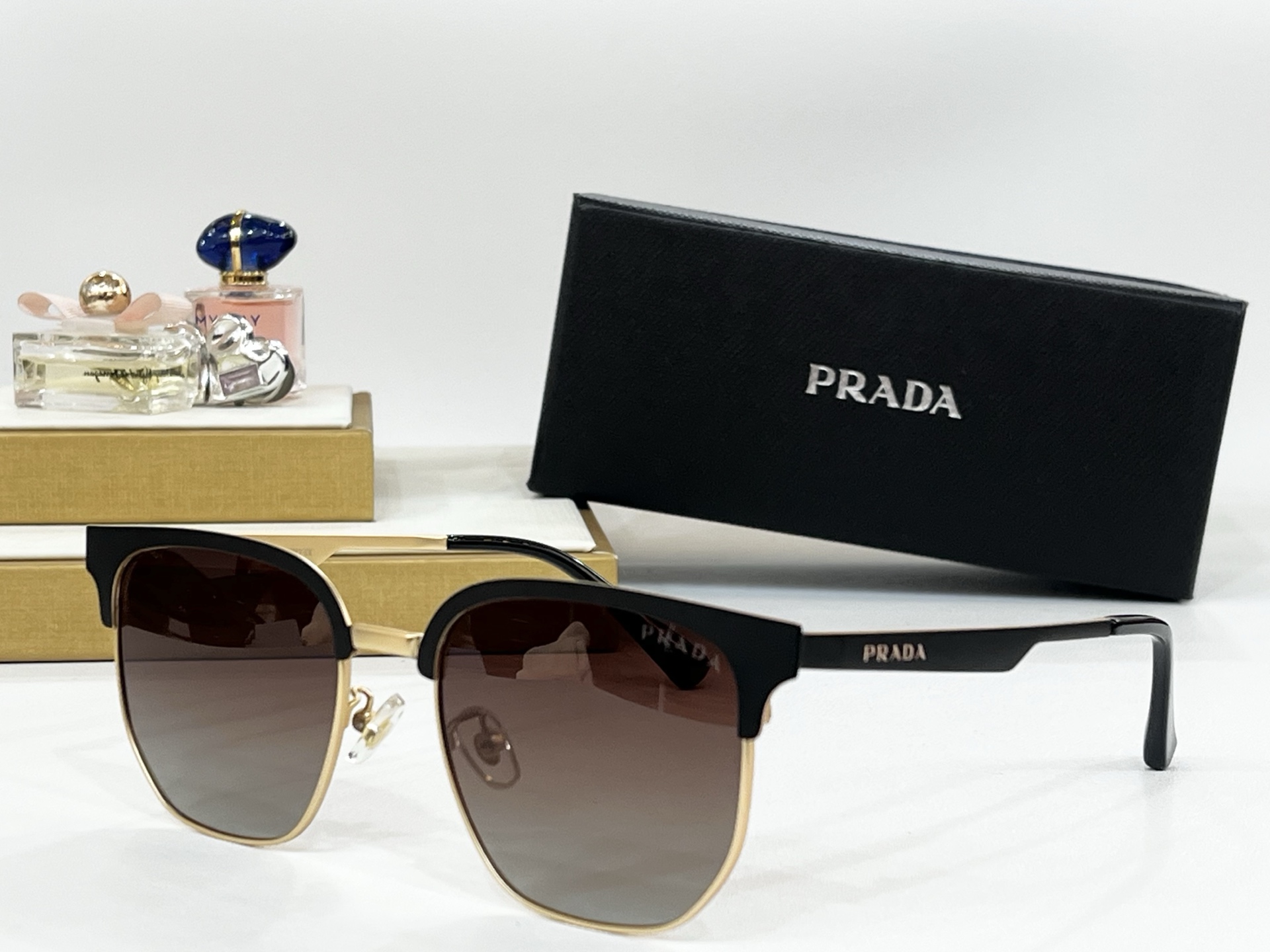  PRADA
MODEL：PR114YS
Size：55口20-147
