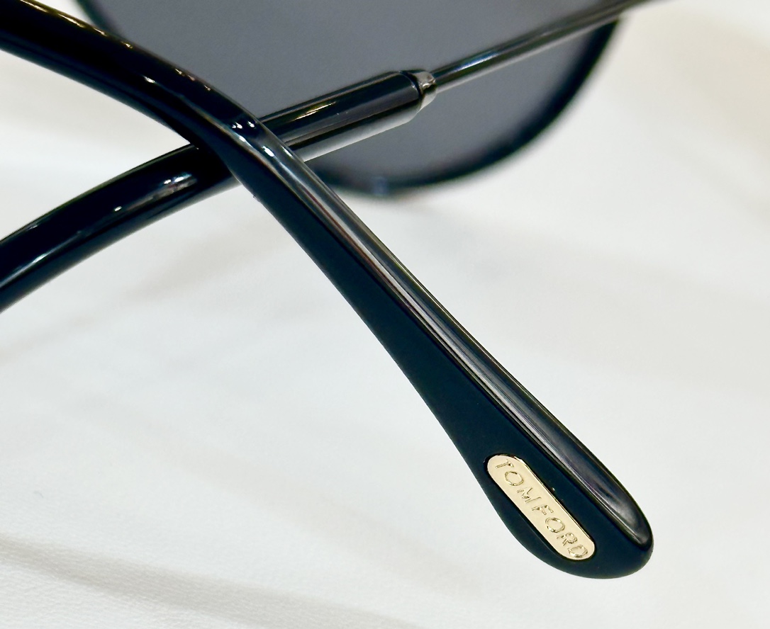  TOM FOR*
MODEL：TF1071
SIZE：62口12-140
