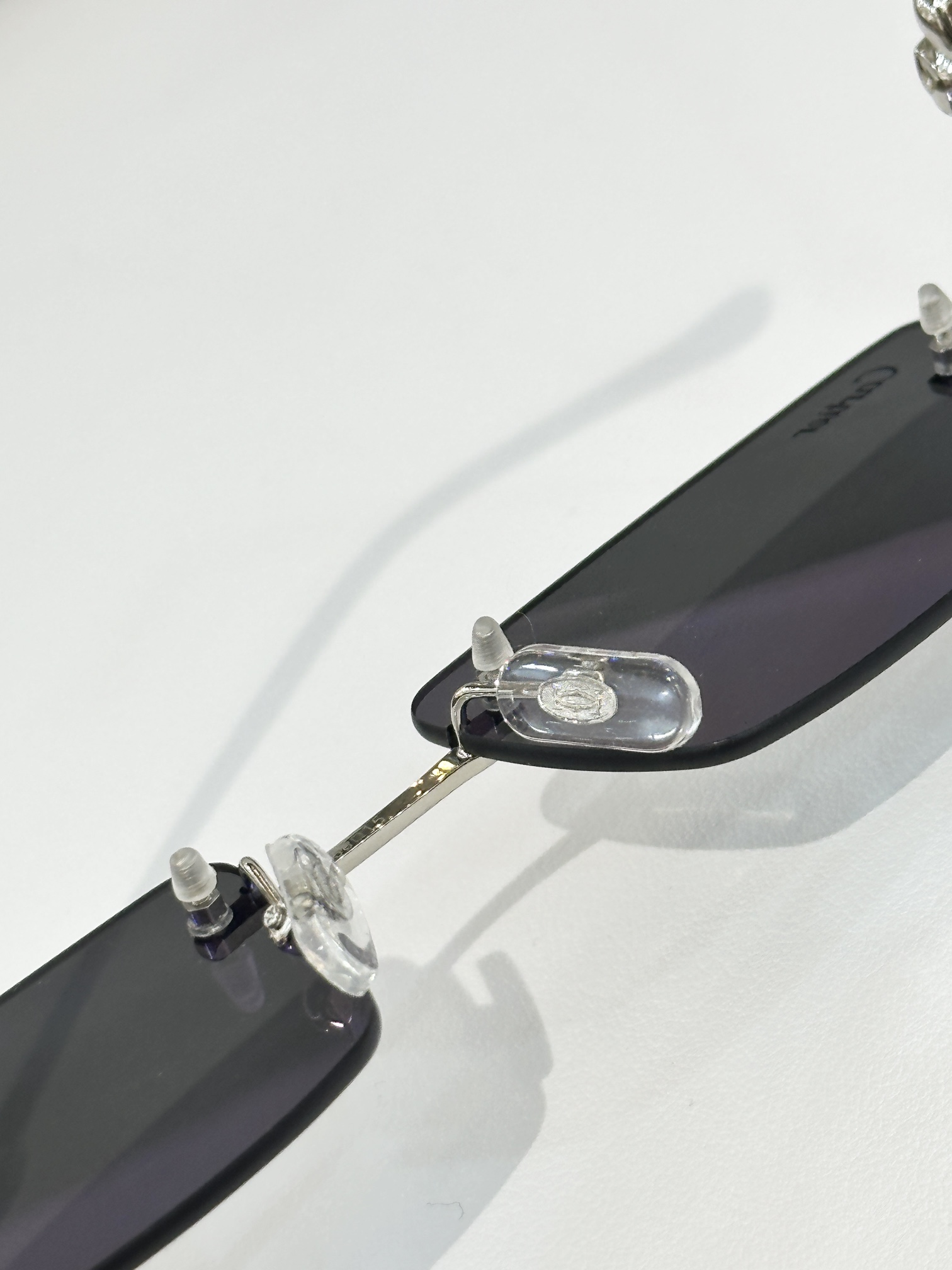 Photo chromic Titanium
ToP quality 
Cartie
Mod：CT043