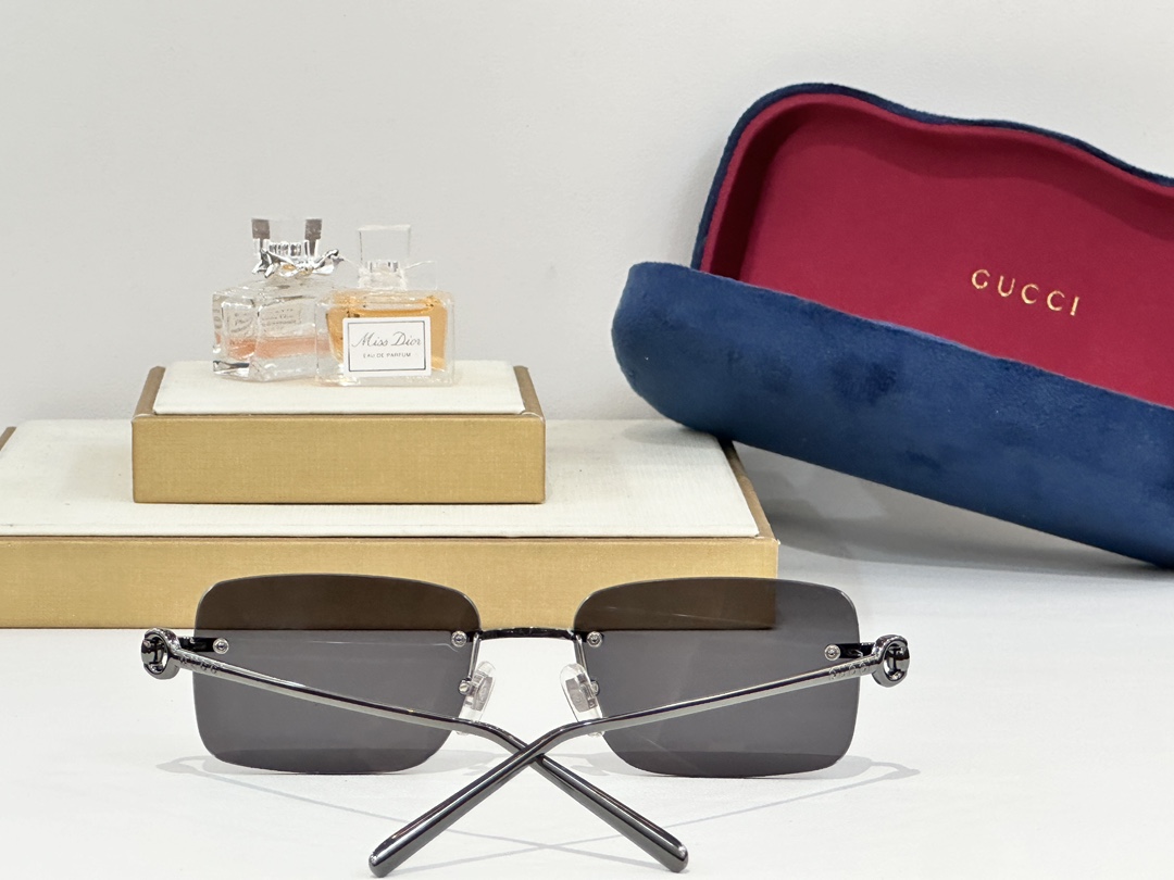  GUCC*
MODEL：GG1703S
SIZE：55口17-140
