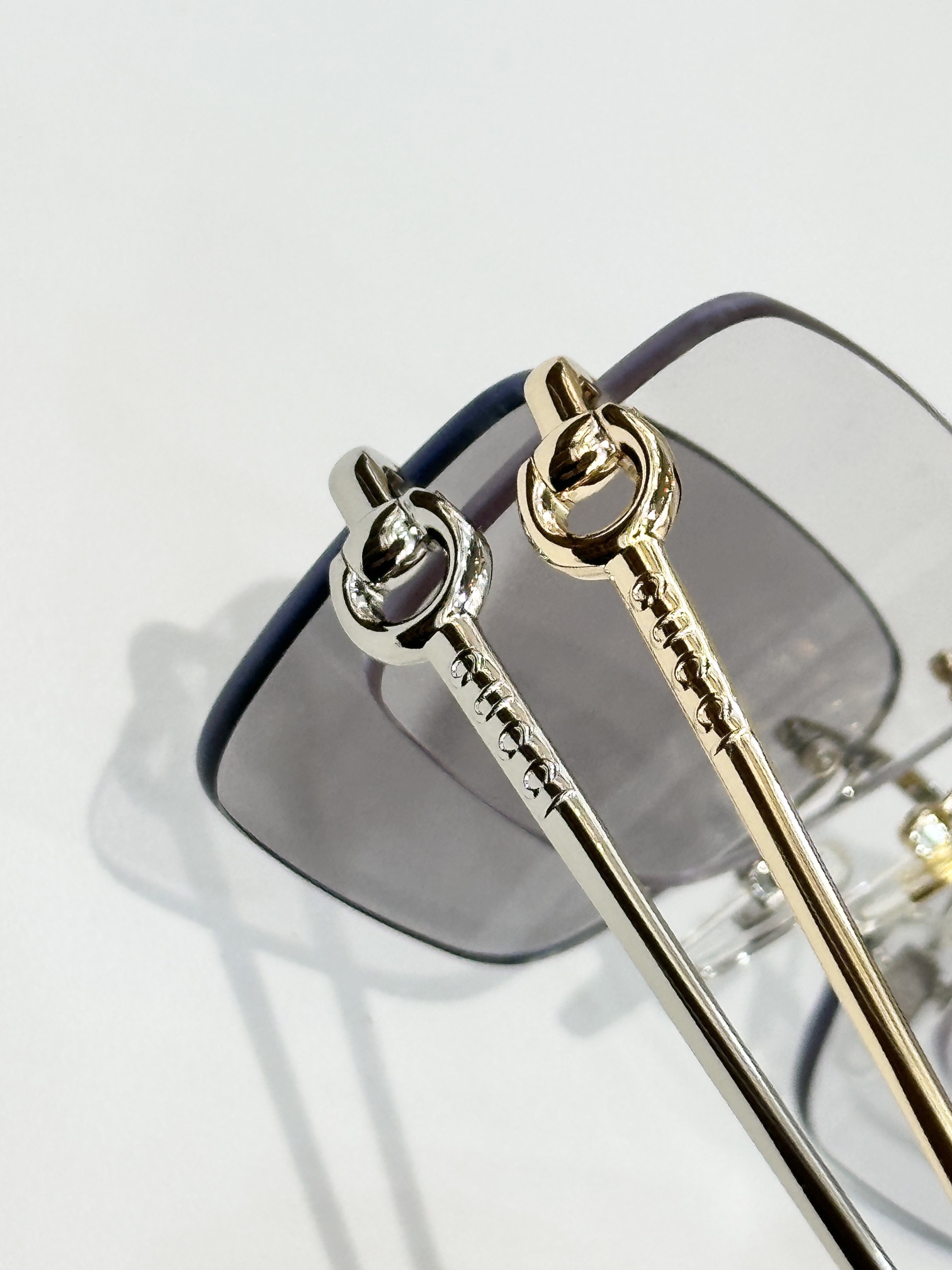  GUCC*
MODEL：GG1703S
SIZE：55口17-140

