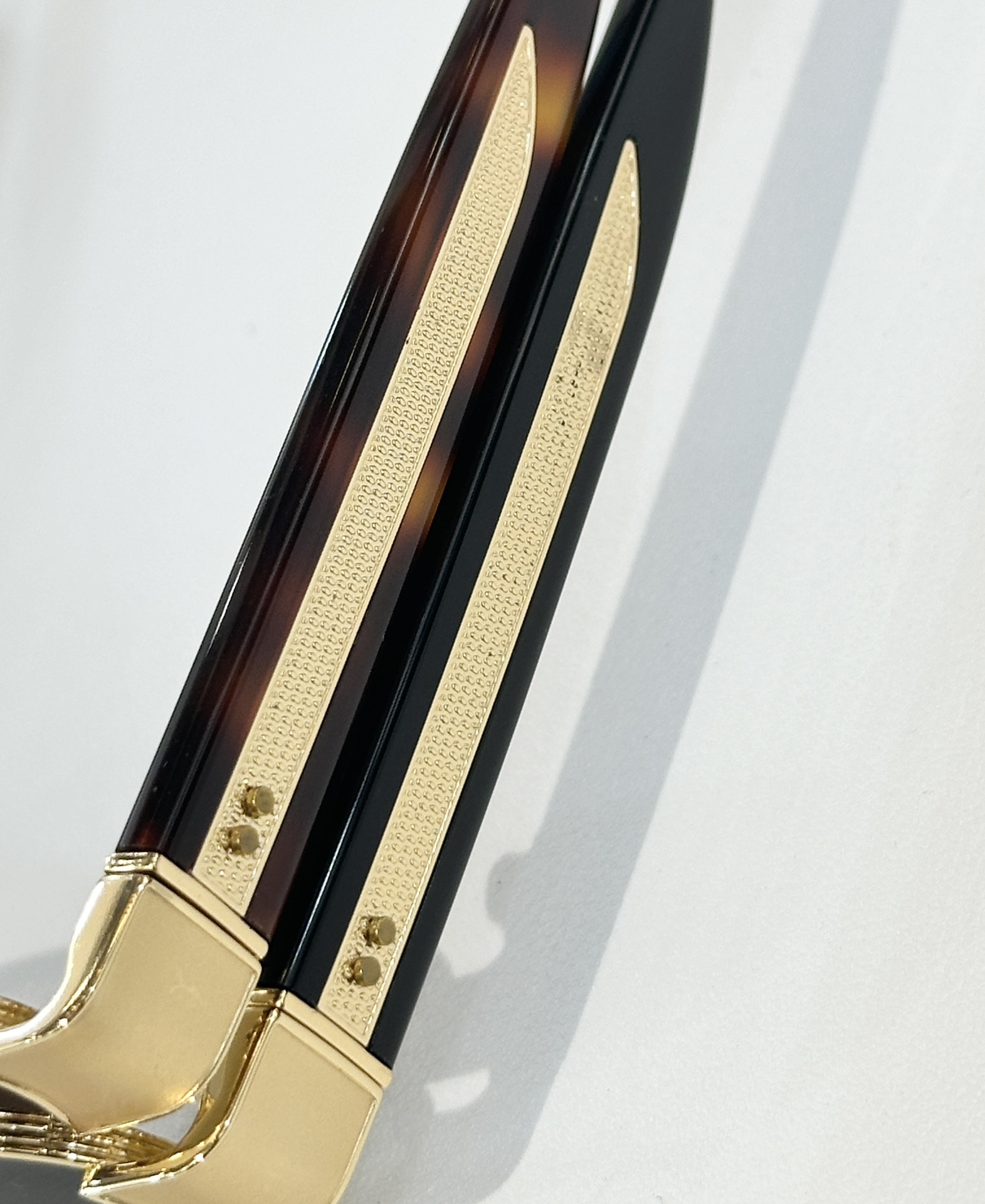 LINDAFARROWMOD：LFL1469Size:53口20-145