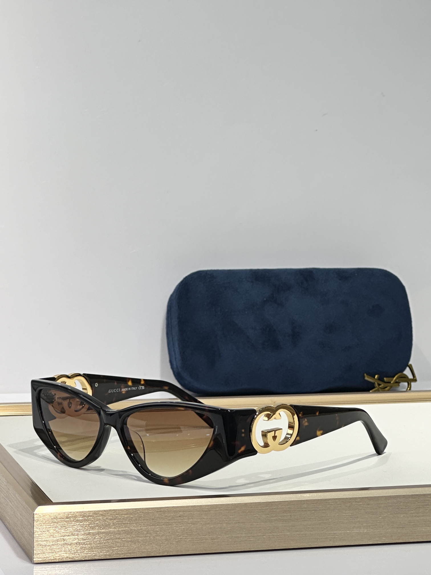  CUCCI
MOD：GG1824S
Size：55口14-143

