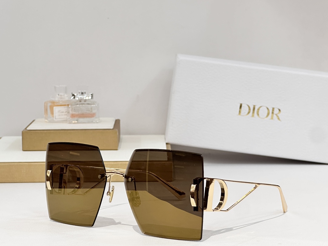  DIOR
MOD：S7U
Size：64口14 135
