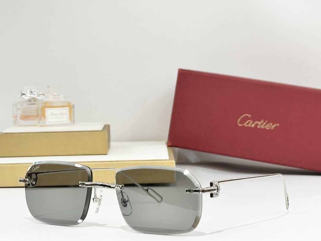 Cartie*
MOD：CT01130
Size：59口18-145
 
变色：
