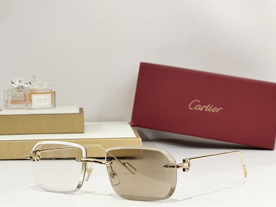 Cartie*
MOD：CT01130
Size：59口18-145
 
变色：