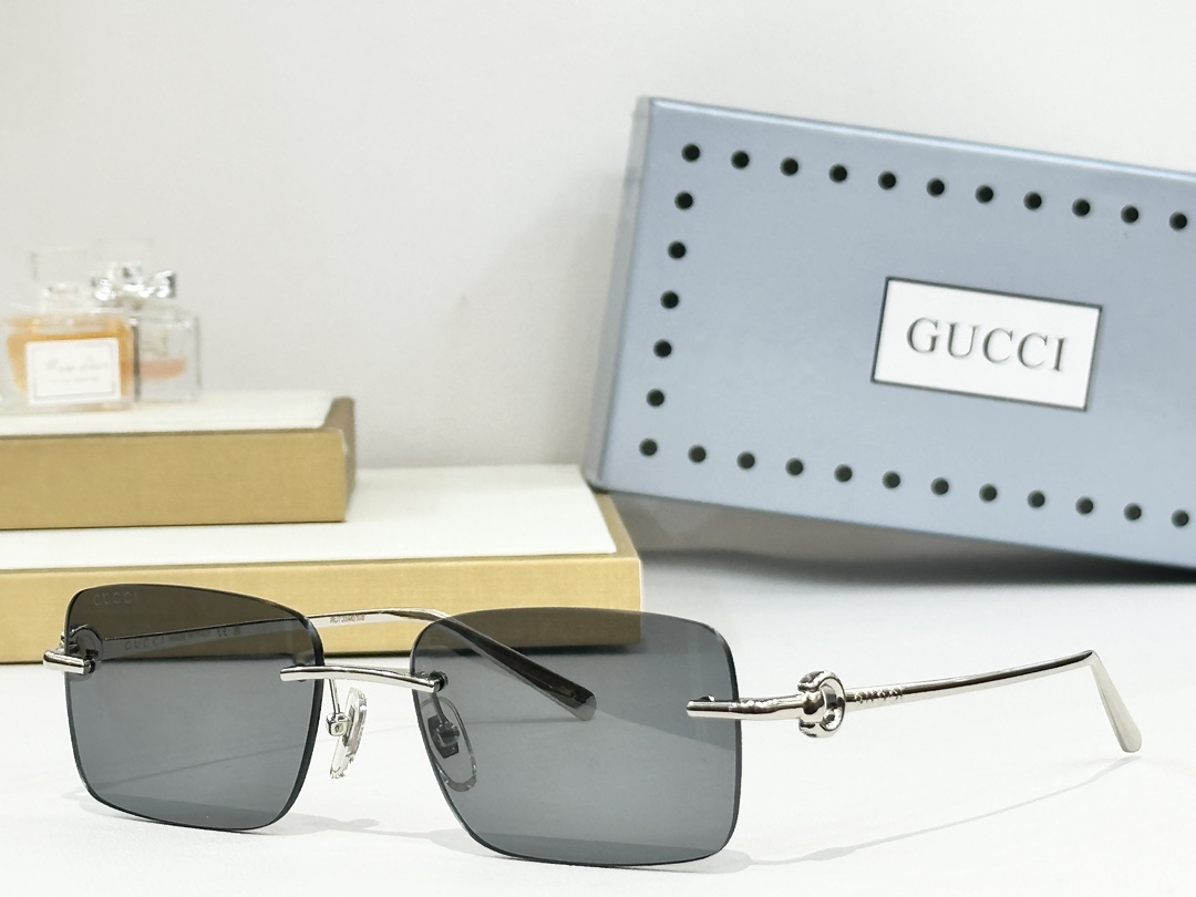  GUCC*
MODEL：GG1703S
SIZE：55口17-140
