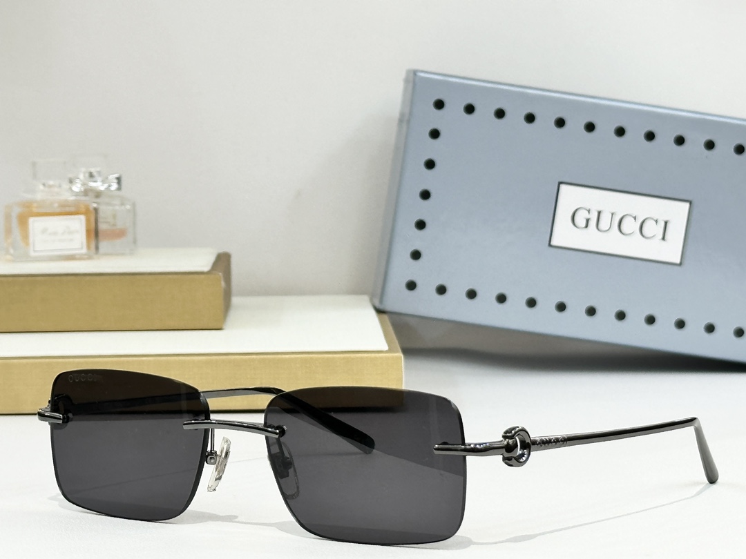  GUCC*
MODEL：GG1703S
SIZE：55口17-140
