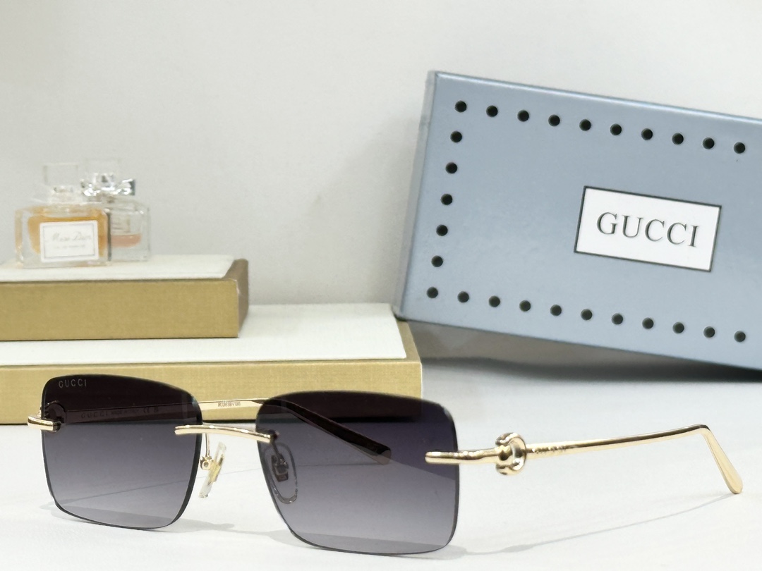  GUCC*
MODEL：GG1703S
SIZE：55口17-140
