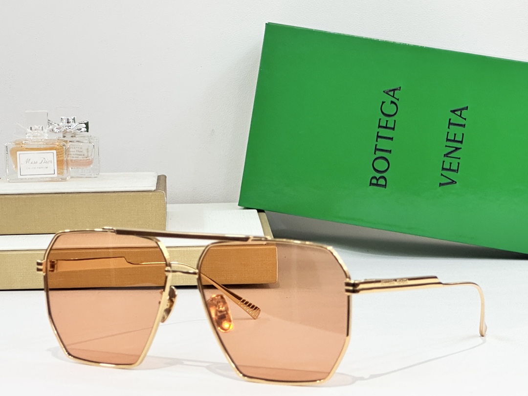  ottega Veneta
MOD：BV1012S 
Size：60口13-145

