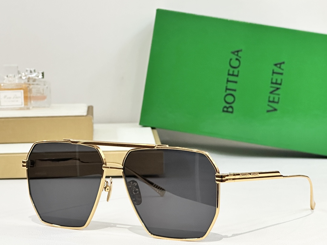  ottega Veneta
MOD：BV1012S 
Size：60口13-145

