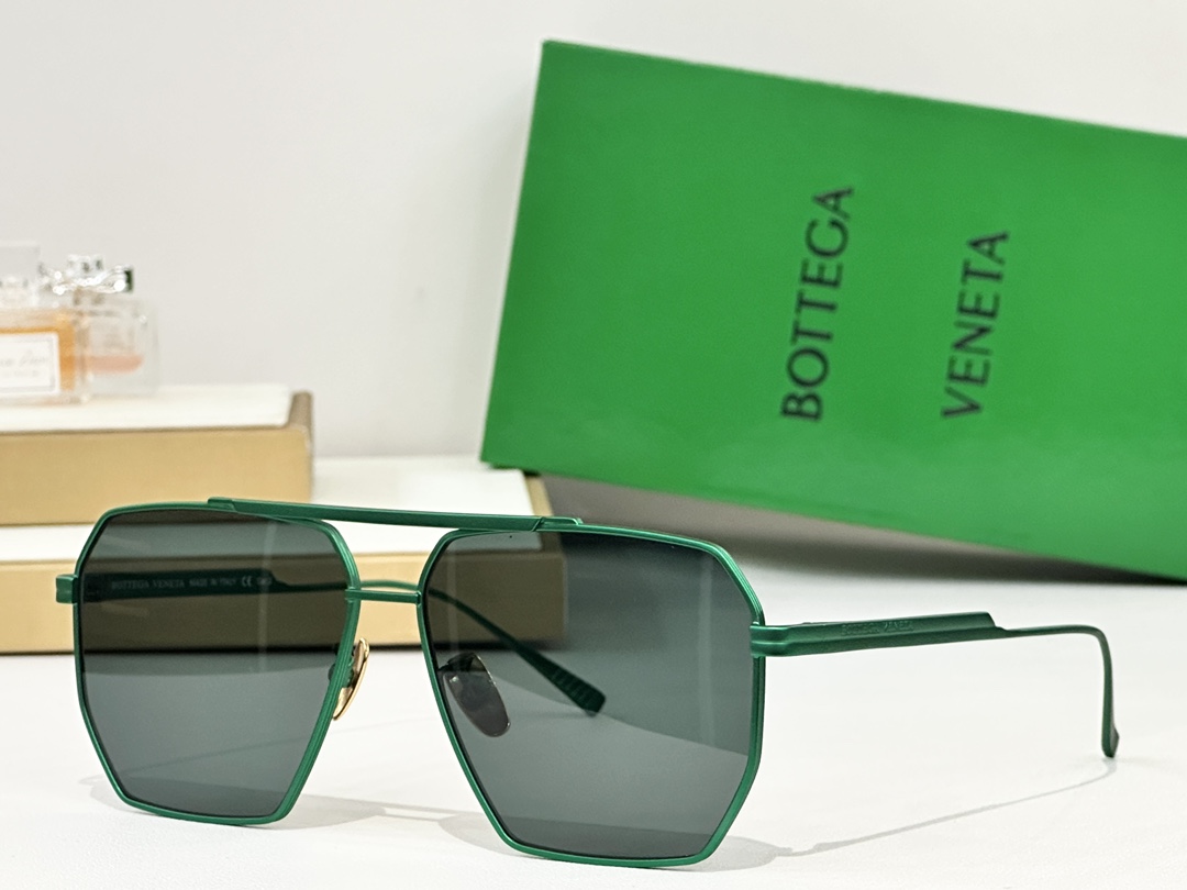  ottega Veneta
MOD：BV1012S 
Size：60口13-145

