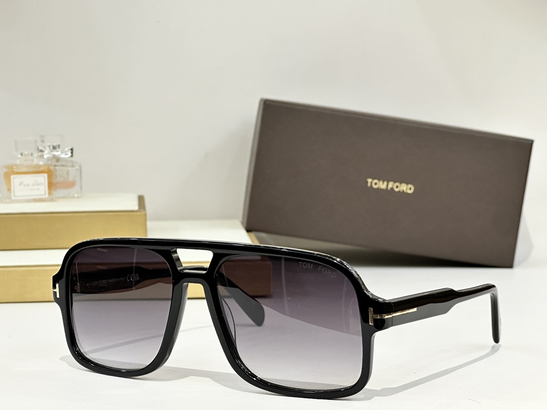  Tom For*
Mod：TF884
Size：60-18-140
