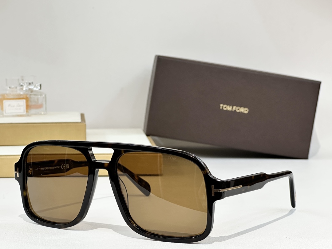  Tom For*
Mod：TF884
Size：60-18-140
