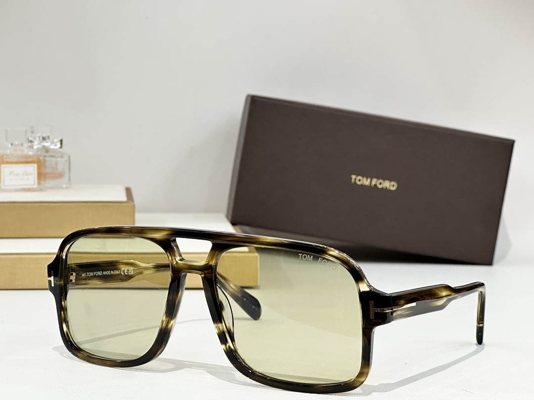  Tom For*
Mod：TF884
Size：60-18-140
