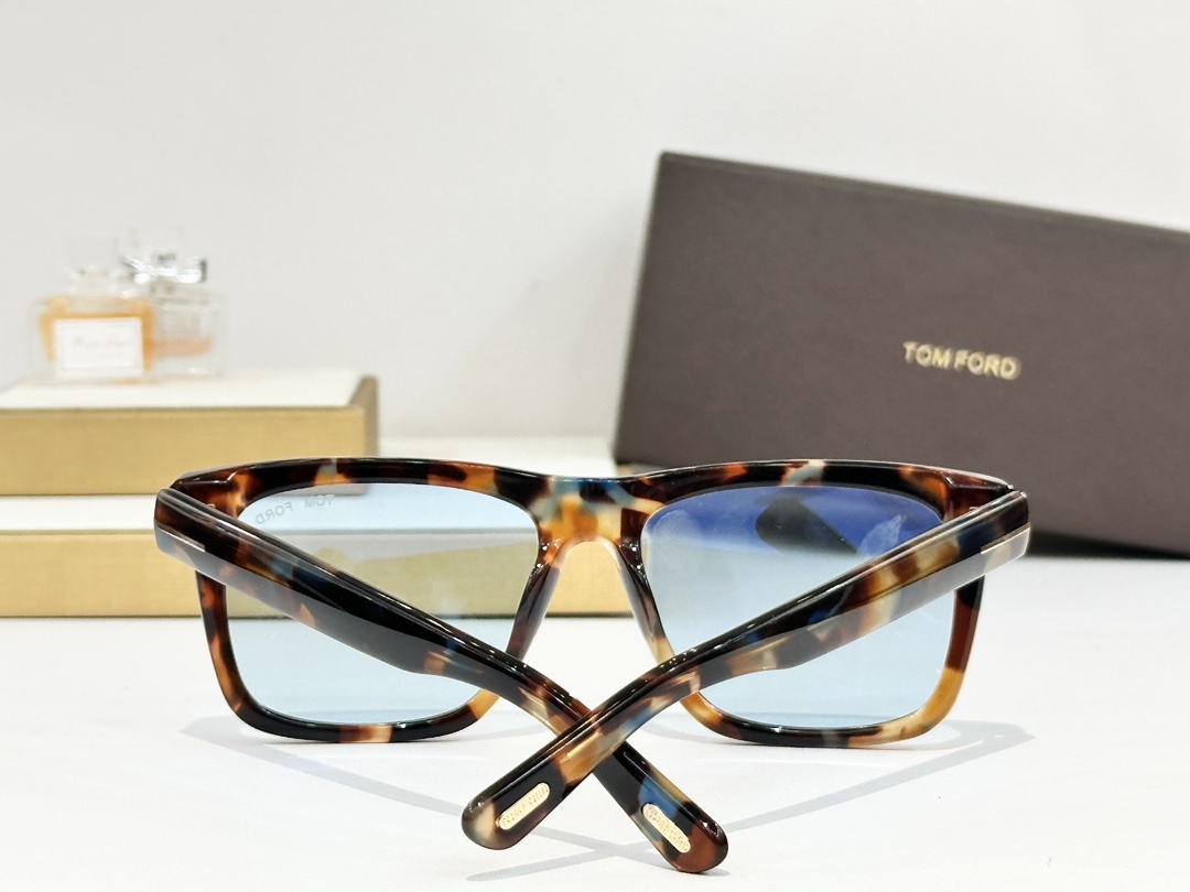  Tom For*
ModBuckley-02 TF906-N
Size：58-17-145
