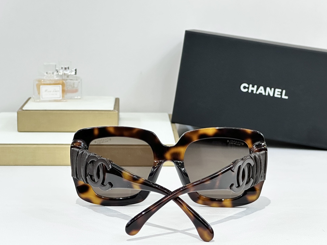  CHANEL
MOD：CH5474
Size52口21-145
