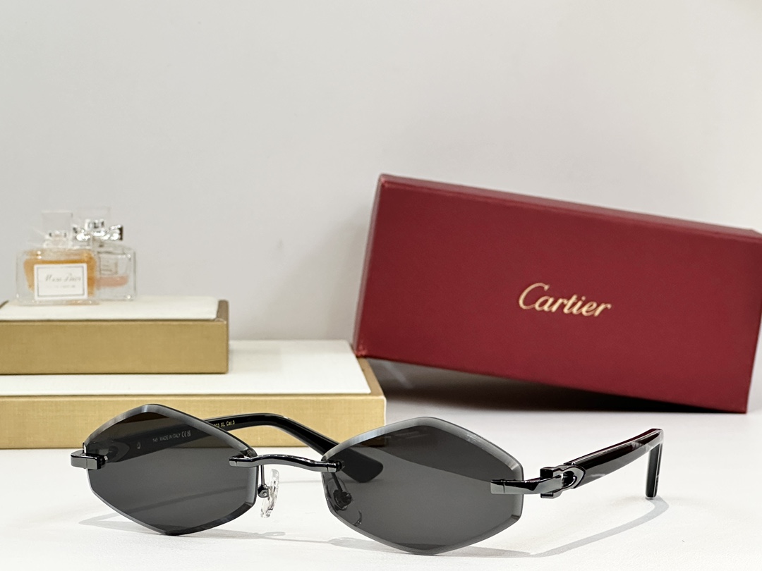 Cartie*
MODEL：CT0901S
SIZE：59-21-145
 
变色