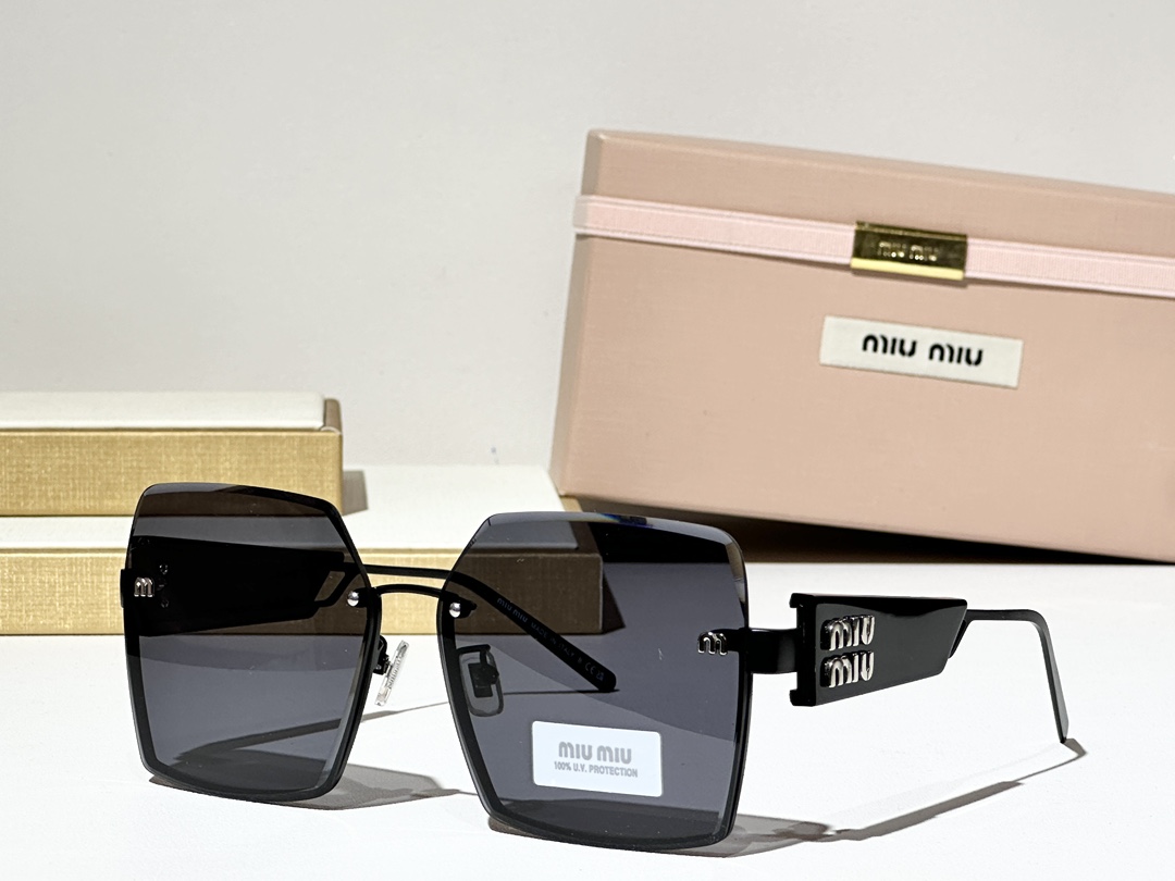  MIU MIU
MOD：SMU 60WS
Size：60口15 145
