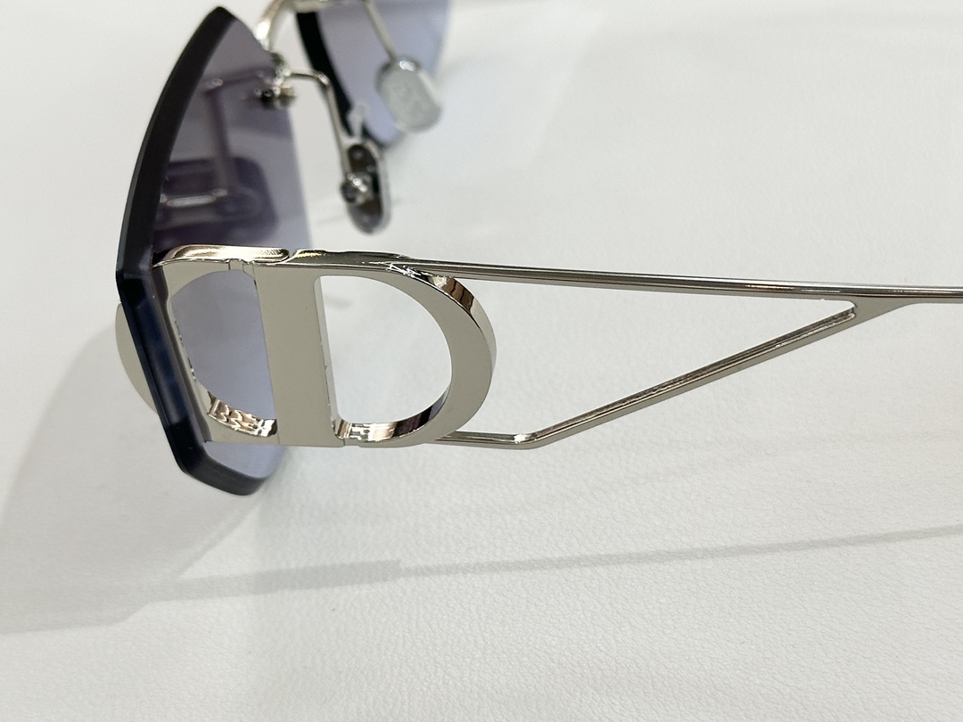  Dior 
30MONTAIGNE B3U
Size64-14-135
