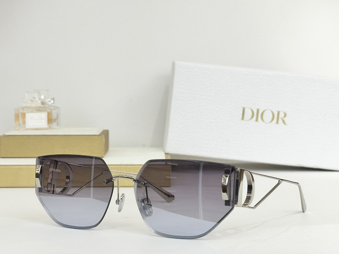  Dior 
30MONTAIGNE B3U
Size64-14-135
